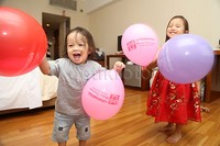 Anak Jennifer dan Irfan Bachdim, Kiyomi Sue Bachdim dan Kenji Zizou Bachdim terlihat sangat imut dan menggemaskan. Asep Syaifullah/detikHOT.