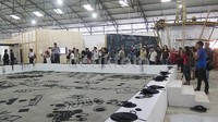 Jakarta Biennale 2015 juga mengisi ruang-ruang kota melalui proyek kolaborasi dengan komunitas dalam proyek seni rupa dan mural.