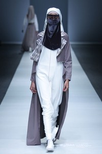 KARA Indonesia by Diana Nurliana Divine. Jakarta Fashion Week 2016 at Senayan City. Jakarta. [Foto: Mohammad Abduh/Wolipop]