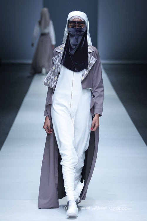 KARA Indonesia by Diana Nurliana Divine. Jakarta Fashion Week 2016 at Senayan City. Jakarta. [Foto: Mohammad Abduh/Wolipop]