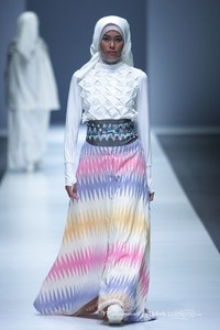 KARA Indonesia by Diana Nurliana Divine. Jakarta Fashion Week 2016 at Senayan City. Jakarta. [Foto: Mohammad Abduh/Wolipop]