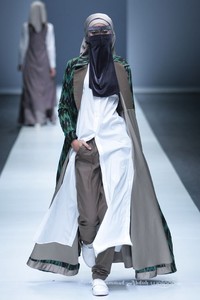 KARA Indonesia by Diana Nurliana Divine. Jakarta Fashion Week 2016 at Senayan City. Jakarta. [Foto: Mohammad Abduh/Wolipop]