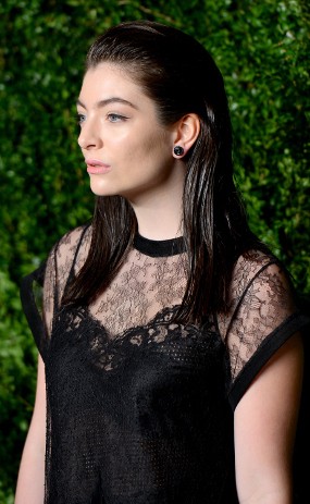 Tampil Bareng Disclosure, Lorde Dituding Lip Sync