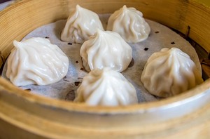 Hot Pot dan Xiao Long Bao, Hidangan Penghangat Badan Asal China (2)
