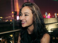 Singkatnya, ia lantas tertarik untuk menjalani casting.