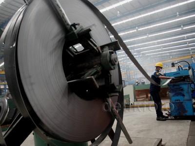 Melihat Pembuatan Pipa Baja di Pabrik Spindo