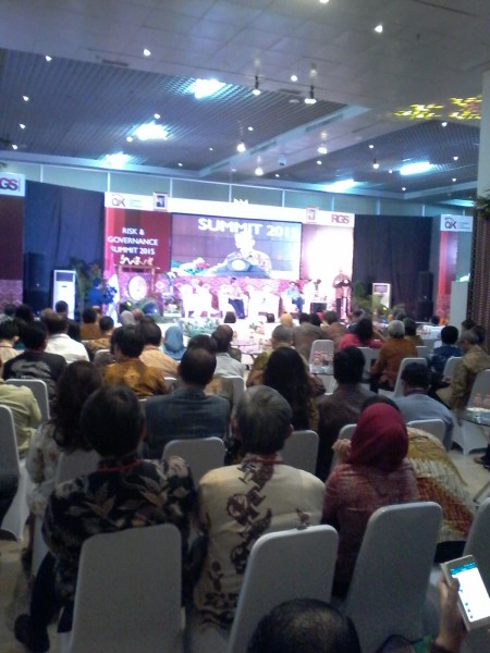 OJK Sortir 25 Emiten dengan GCG Terbaik