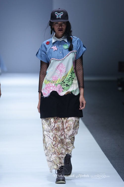 Rinda Salmun Seaform Jakarta Fashion Week 2016 at Senayan City. Jakarta. [Foto: Mohammad Abduh/Wolipop]