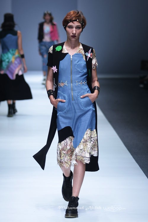 Rinda Salmun Seaform Jakarta Fashion Week 2016 at Senayan City. Jakarta. [Foto: Mohammad Abduh/Wolipop]