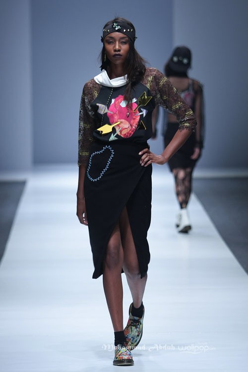 Rinda Salmun Seaform Jakarta Fashion Week 2016 at Senayan City. Jakarta. [Foto: Mohammad Abduh/Wolipop]