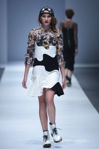 Rinda Salmun Seaform Jakarta Fashion Week 2016 at Senayan City. Jakarta. [Foto: Mohammad Abduh/Wolipop]