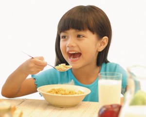 Anak yang Sarapan Makanan Sehat Lebih Berprestasi di Sekolah