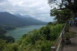 Potret Danau Kembar di Bali Utara