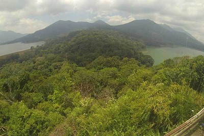 Potret Danau Kembar di Bali Utara