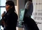 Tablet Manjakan Penumpang Blue Bird