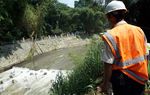 Pemasangan Hexapod di Kali Ciliwung