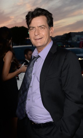 Dukungan Selebriti Dunia untuk Charlie Sheen