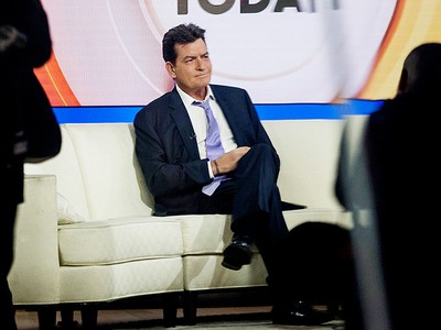 Momen Charlie Sheen Akui Idap HIV