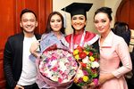 Ayu Ting Ting dan Zaskia 'Gotik' Ikut Rayakan Kelulusan Jupe