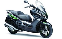 Kawasaki menyatakan skuter ini dibekali mesin 125 cc SOHC empat katup satu silinder. Tenaga yang dihasilkan mesin diklaim mencapai 13,8 hp dan torsi 8,5 lb-ft. Ist/Kawasaki.