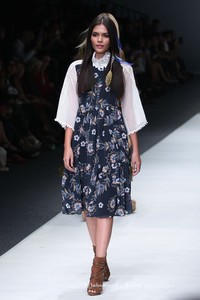 Yongki Budisutrisna Ikatan Perancang Mode Indonesia Jakarta Fashion Week 2016 at Senayan City. Jakarta. [Foto: Mohammad Abduh/Wolipop]