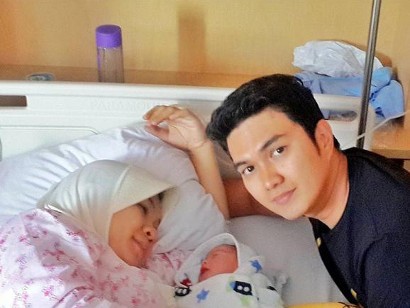 Aldi Taher Bahagia Anak Pertama dari Georgia