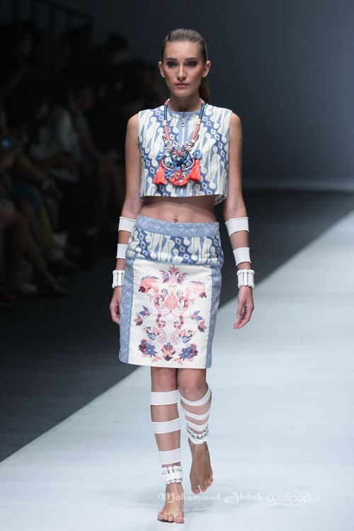 Arkamaya by Danny Satriadi X Rajasa Pramesywara Ikatan Perancang Mode Indonesia Jakarta Fashion Week 2016 at Senayan City. Jakarta. [Foto: Mohammad Abduh/Wolipop]