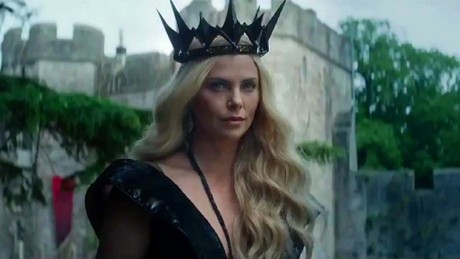 The Evil Queen Bangkit dari Kematian