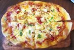 Empuk Mulur Mie Ayam Kaki Lima a la Kafe dan Pizza Ayam Balado
