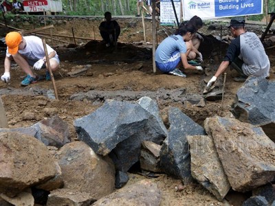 Rumah Layak Huni untuk Warga Desa Bojong Koneng