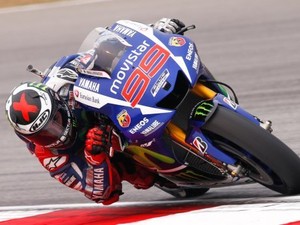 Produsen Helm HJC Bakal Akhiri Kontrak dengan Lorenzo?