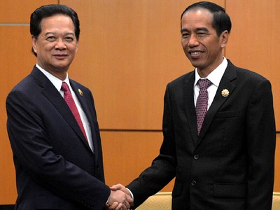 Presiden Jokowi Bertemu PM Vietnam