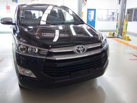 Daftar Lengkap Tipe dan Harga Toyota Kijang Innova