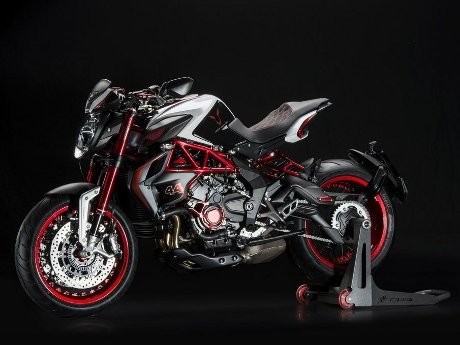 Kolaborasi MV Agusta dan Lewis Hamilton Lahirkan Dragster RR LH 44