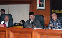 Hasil rapat pleno MKD selain mempermasalahkan legal standing Menteri ESDM Sudirman Said sebagai pelapor, juga mempermasalahkan durasi rekaman yang belum utuh. MKD hanya menerima 11,38 menit, sementara seluruhnya ada 120 menit. Lamhot Aritonang/detikFoto.     