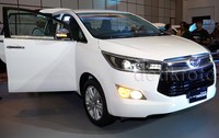 Innova terbaru tetap mempertahankan DNA Kijang sebagai kendaraan legendaris dengan karakter yang mengikuti perkembangan kebutuhan masyarakat Indonesia. MPV dari Toyota ini menggunakan platform hasil pengembangan terbaru untuk memberikan pengalaman berkendara yang berbeda. Alfathir Yulianda/detikFoto.