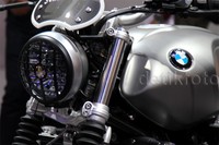 BMW ingin bernostalgia dengan motor ini karena tahun 1951 lalu, BMW R 68 lahir dengan knalpotnya yang unik.