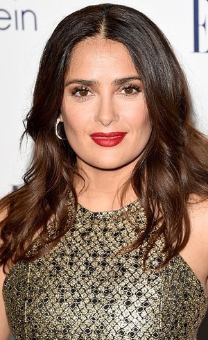 Tips Cantik Salma Hayek: Jangan Pernah Cuci Muka di Pagi Hari