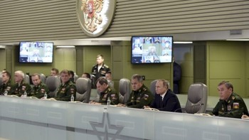 Tampak Presiden Rusia Vladimir Putin di deretan teratas. (istimewa/sputniknews)