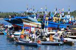 Ribuan Kapal Hias Ramaikan Festival Bajo Pasakayyang 2015