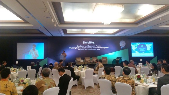 Pilkada Serentak, Banyak Kepala Daerah Jadi Sinterklas Dadakan