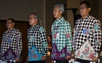 Bertindak sebagai penjamin pelaksana emisi Obligasi Subordinasi I Bank Jateng adalah Danareksa Sekuritas dan PT Mandiri Sekuritas. Sementara Bank Mandiri (Persero) bertindak sebagai wali amanat dalam penerbitan Obligasi Subordinasi.
