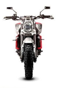 Lampu Honda CBSix50 diapit dengan suspensi terbaik yang bisa melahap segala medan.Ist/Visordown.