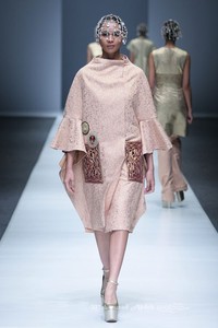 Didi Budiadjo DULUX Jakarta Fashion Week 2016 at Senayan City. Jakarta. [Foto: Mohammad Abduh/Wolipop]