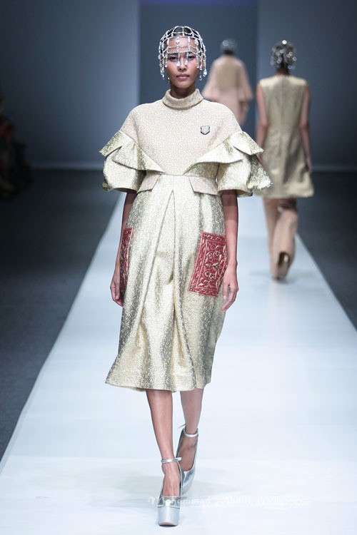 Didi Budiadjo DULUX Jakarta Fashion Week 2016 at Senayan City. Jakarta. [Foto: Mohammad Abduh/Wolipop]