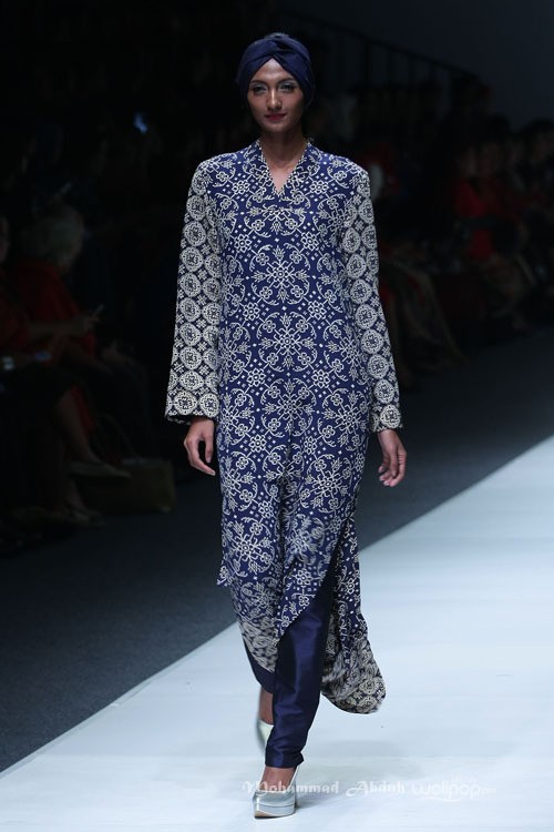 Chossy Latu for Danar Hadi Solometrix Yayasan Jantung Indonesia. Jakarta Fashion Week 2016 at Senayan City. Jakarta. [Foto: Mohammad Abduh/Wolipop]