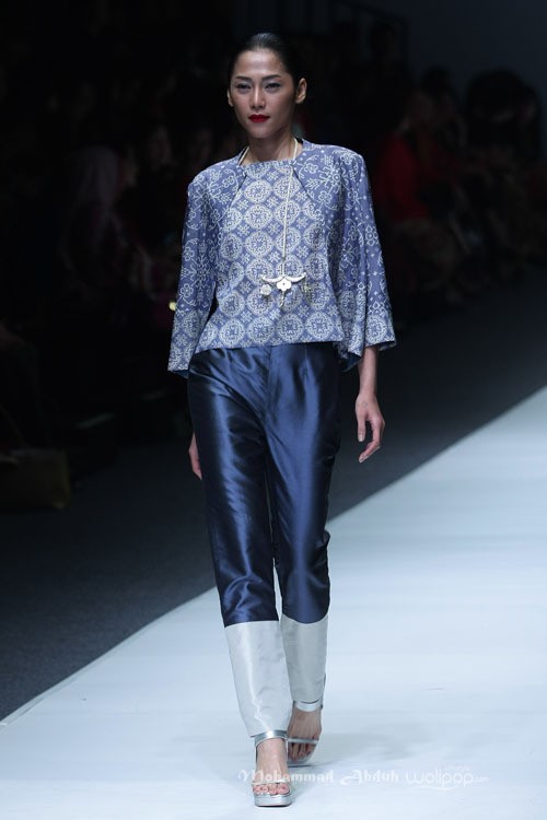 Chossy Latu for Danar Hadi Solometrix Yayasan Jantung Indonesia. Jakarta Fashion Week 2016 at Senayan City. Jakarta. [Foto: Mohammad Abduh/Wolipop]