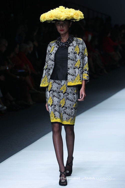Chossy Latu for Danar Hadi Solometrix Yayasan Jantung Indonesia. Jakarta Fashion Week 2016 at Senayan City. Jakarta. [Foto: Mohammad Abduh/Wolipop]