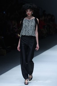 Chossy Latu for Danar Hadi Solometrix Yayasan Jantung Indonesia. Jakarta Fashion Week 2016 at Senayan City. Jakarta. [Foto: Mohammad Abduh/Wolipop]