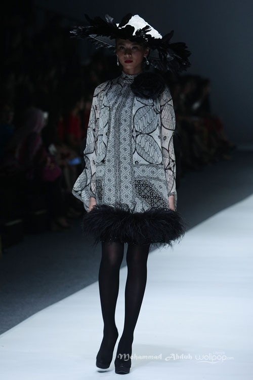 Chossy Latu for Danar Hadi Solometrix Yayasan Jantung Indonesia. Jakarta Fashion Week 2016 at Senayan City. Jakarta. [Foto: Mohammad Abduh/Wolipop]